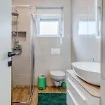 Deluxe Suite, 3 Bedrooms, 2 Bathrooms, Parking Appartamento *