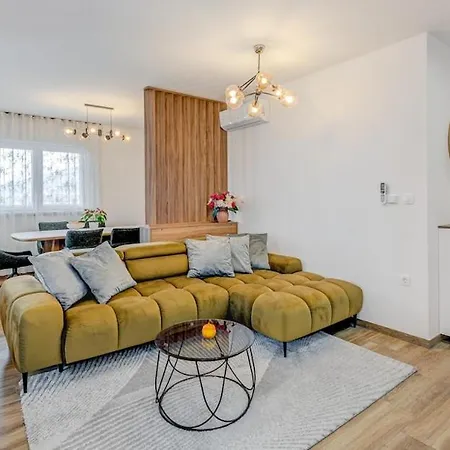 Apartamento Deluxe Suite, 3 Bedrooms, 2 Bathrooms, Parking Trogir