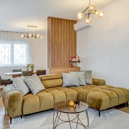 Apartamento Deluxe Suite, 3 Bedrooms, 2 Bathrooms, Parking Trogir