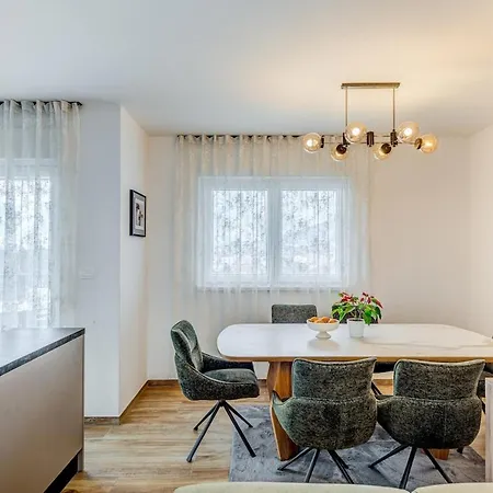 Apartamento Deluxe Suite, 3 Bedrooms, 2 Bathrooms, Parking *