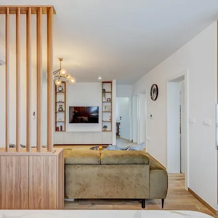 Deluxe Suite, 3 Bedrooms, 2 Bathrooms, Parking Trogir