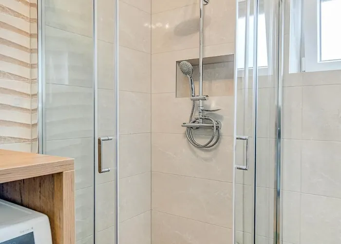 Deluxe Suite, 3 Bedrooms, 2 Bathrooms, Parking Τρογκίρ