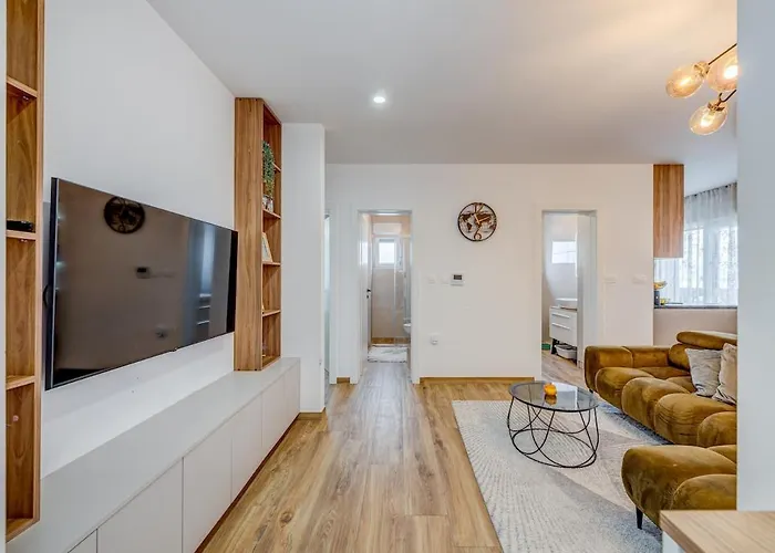 Deluxe Suite, 3 Bedrooms, 2 Bathrooms, Parking